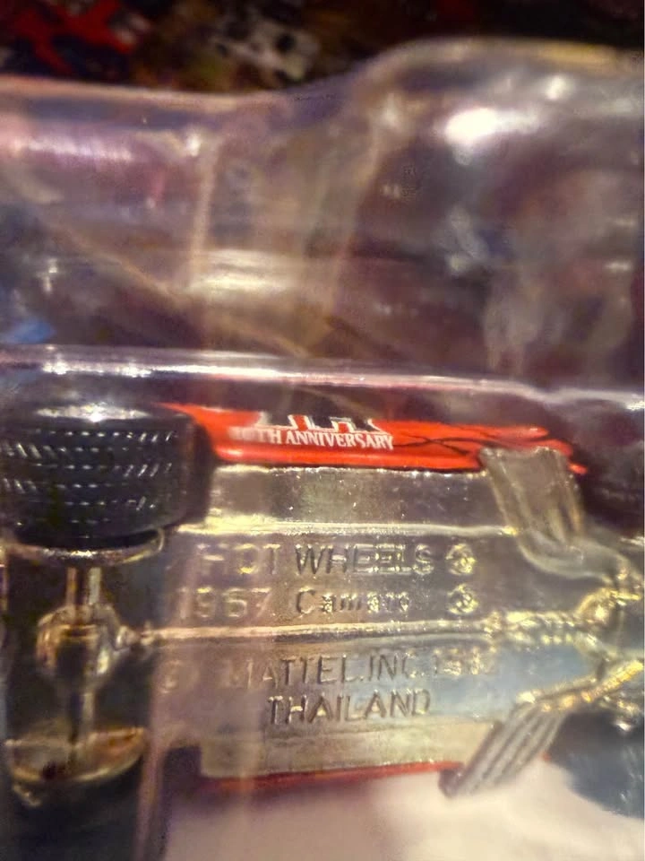Hot Wheels 1967 Camaro 10th Anniversary T-Hunt - photo 3
