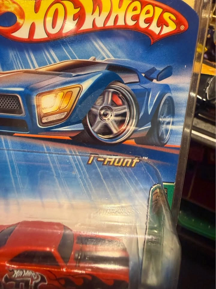 Hot Wheels 1967 Camaro 10th Anniversary T-Hunt - photo 5