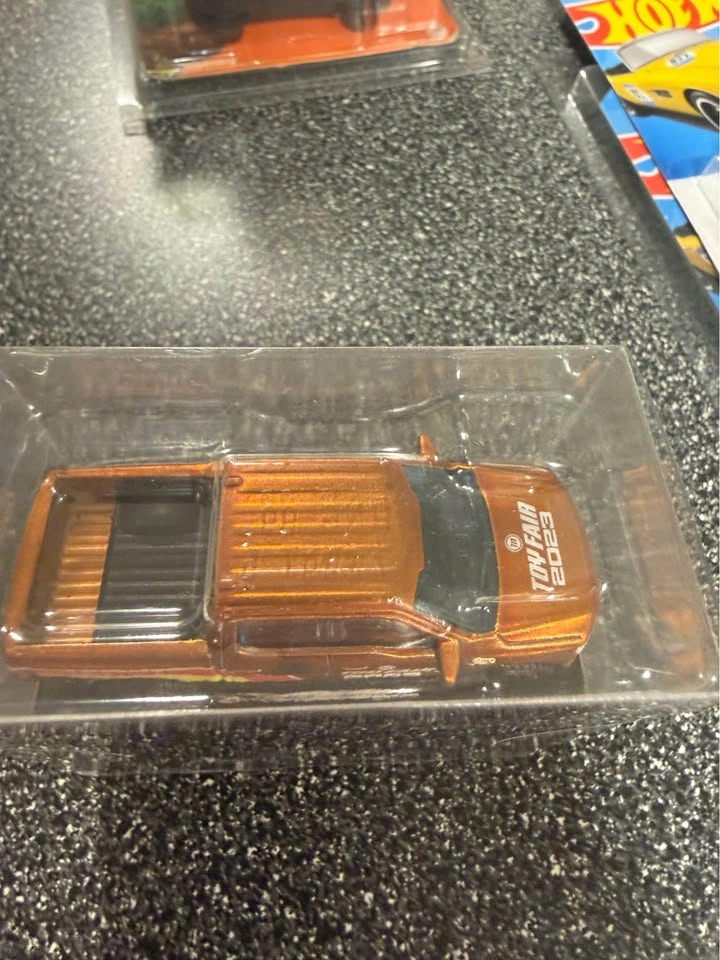 Sold. Matchbox F-150 Toy Fair 2023 Truck 70th Anniversa - photo 3