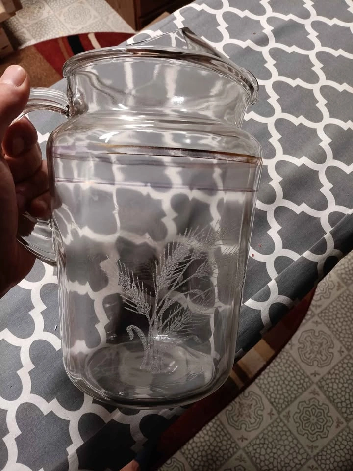 Glass Pitcher - photo 3