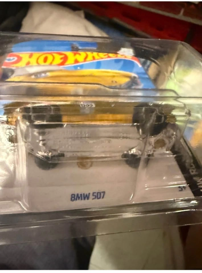Sold Hot Wheels BMW 507 gold new in package STH - photo 3