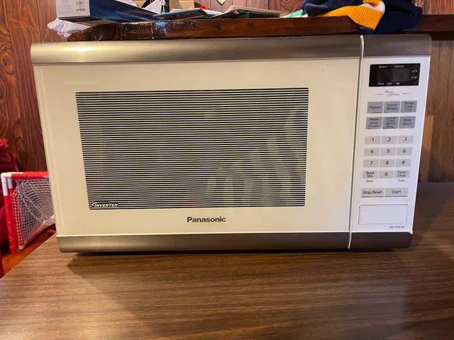 Panasonic Microwave 1.3 cubic feet thumbnail