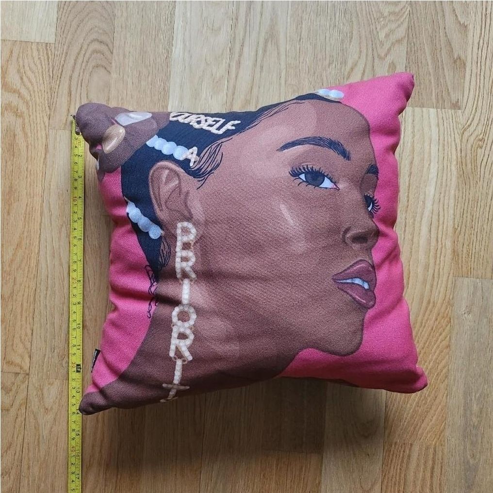 Set of 2 Decorative Throw Pillows - photo 2