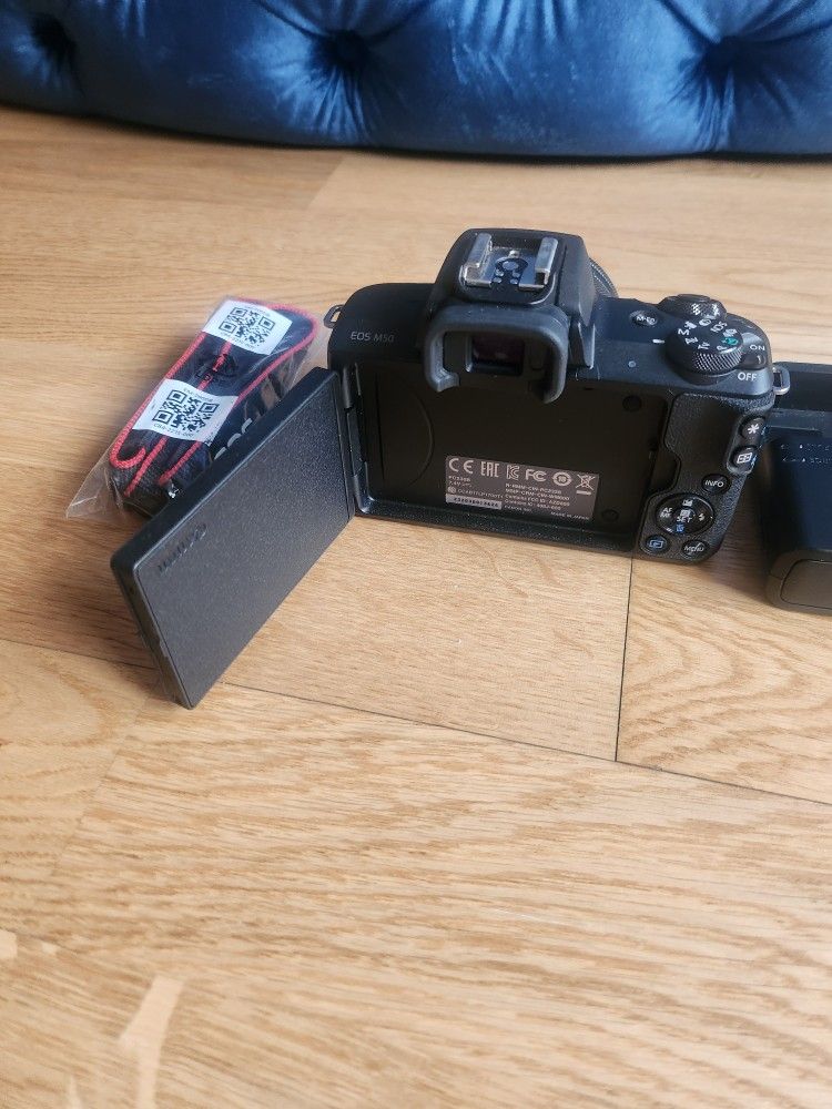 Canon EOS M50 Mark II Mirrorless Camera - photo 4
