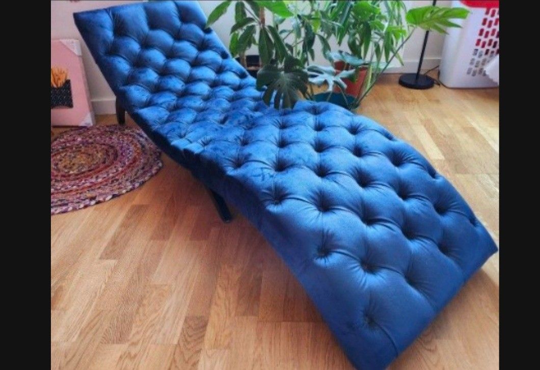 Velvet Curved Chaise Lounge