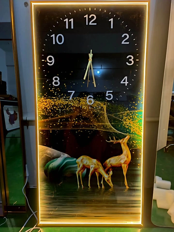 LED Wall Clock Gold Frame Deer Art - Non-Tickling Porcelain Pain - photo 3