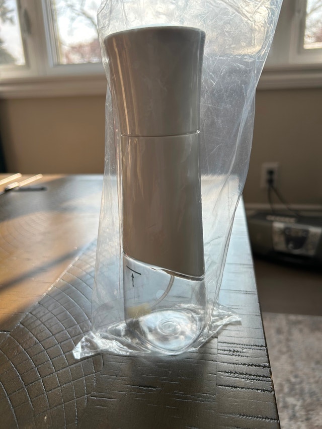 Pampered Chef Kitchen Spritzer, Never Used (Brampton) - photo 2
