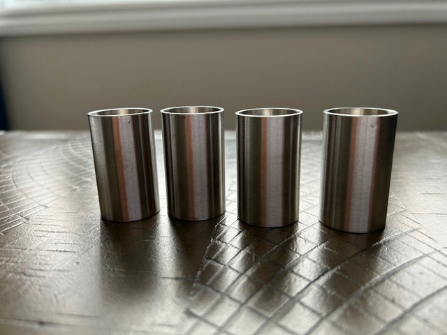 Mini Salt and Pepper Shakers, Never Used (Brampton) - photo 2