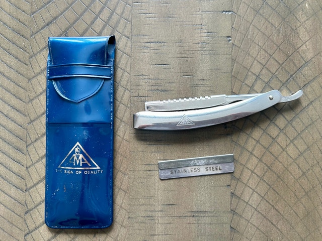Vintage Stainless Steel Straight Razor Hair Shaper (Brampton) - photo 2