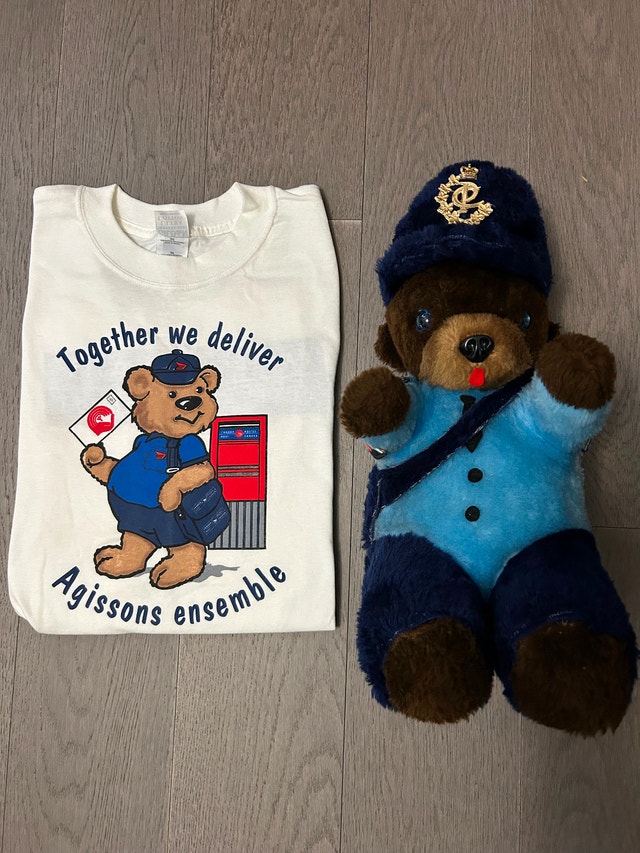 Vintage 1980’s CPC Postie Bear + T-Shirt Men's XL (Brampton
