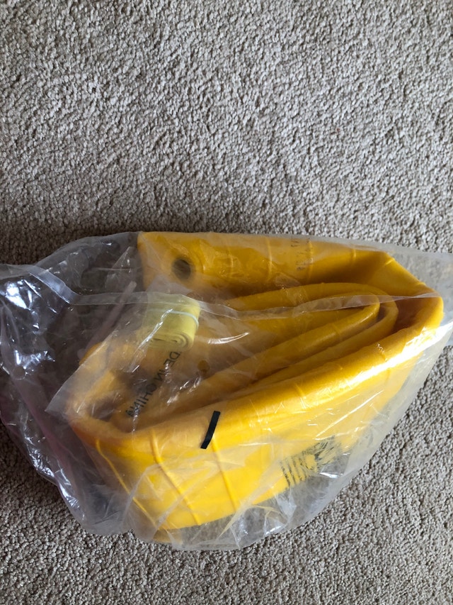 Yellow Exercise Ball 18”/45cm + Red Shaker Bottle (Brampton) - photo 4