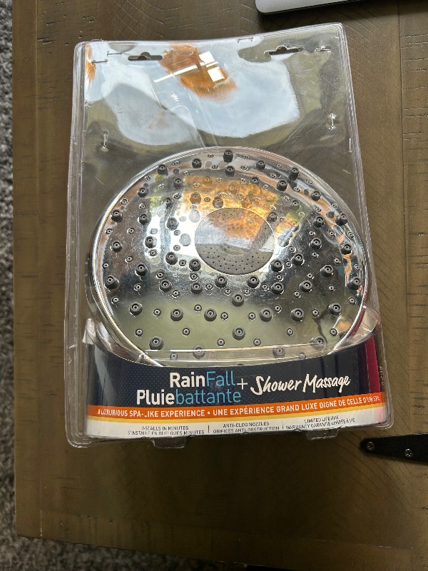 Waterpik 8” Rainfall + Pulsating Massage Head (Brampton)