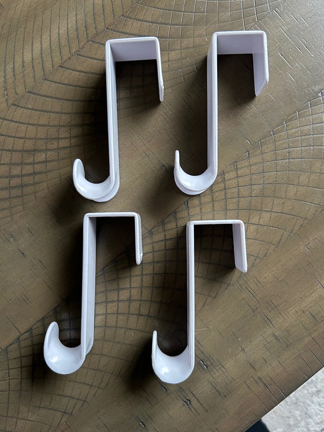 Over The Door Hook Hangers, lot of 4 (Brampton) - photo 2