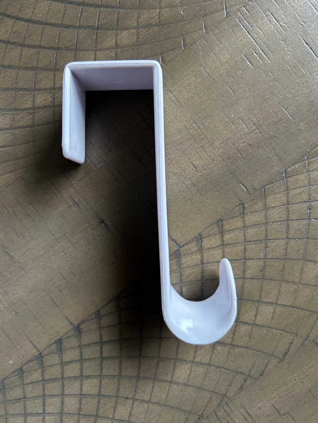 Over The Door Hook Hangers, lot of 4 (Brampton) - photo 5