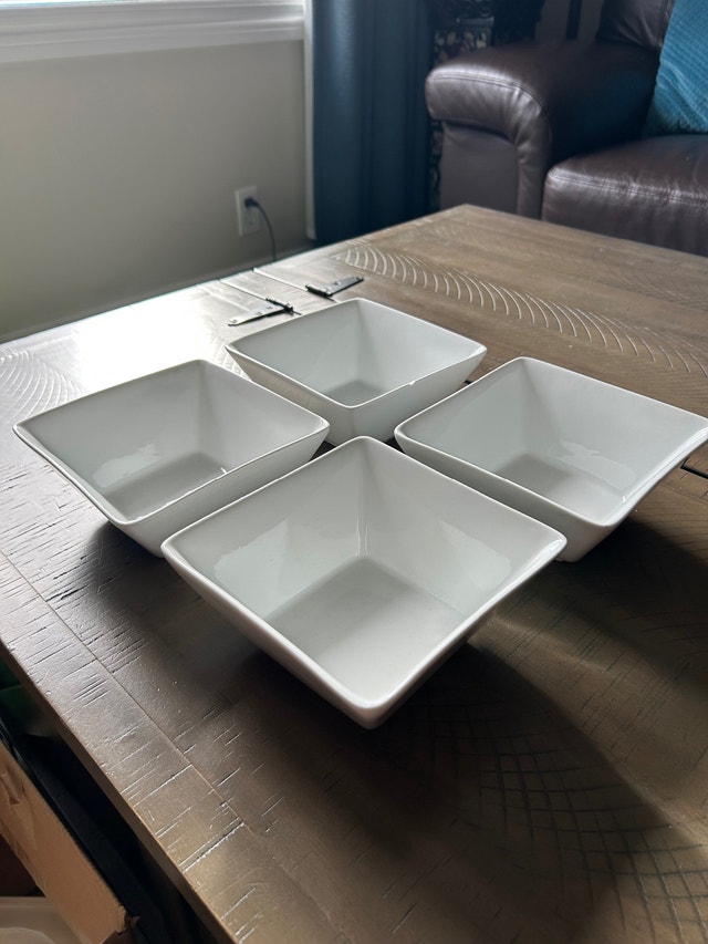Ceramic Square Bowls, Mayfield & Jackson, lot of 4 (Brampton)