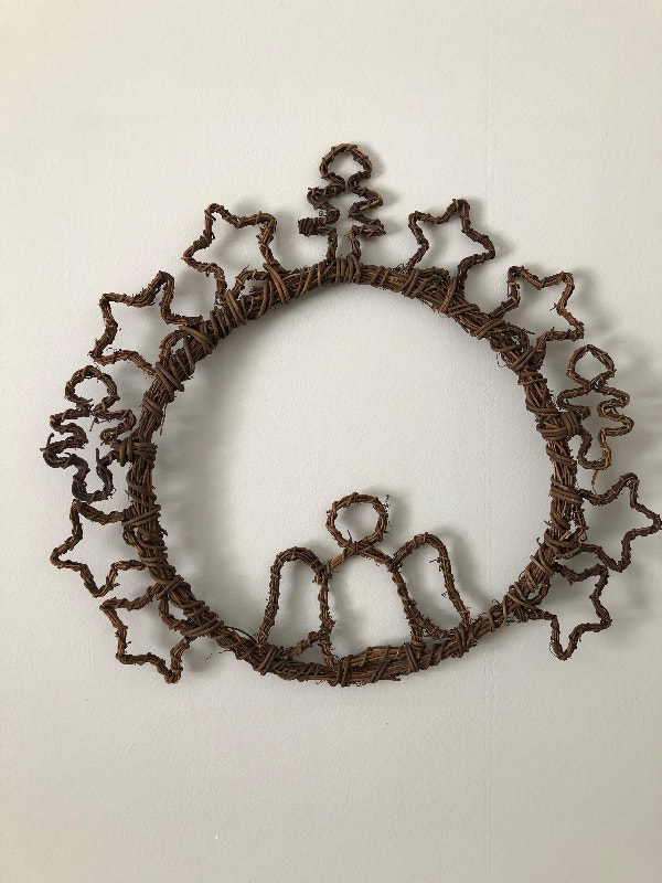 Vine Wall Wreath (Brampton)