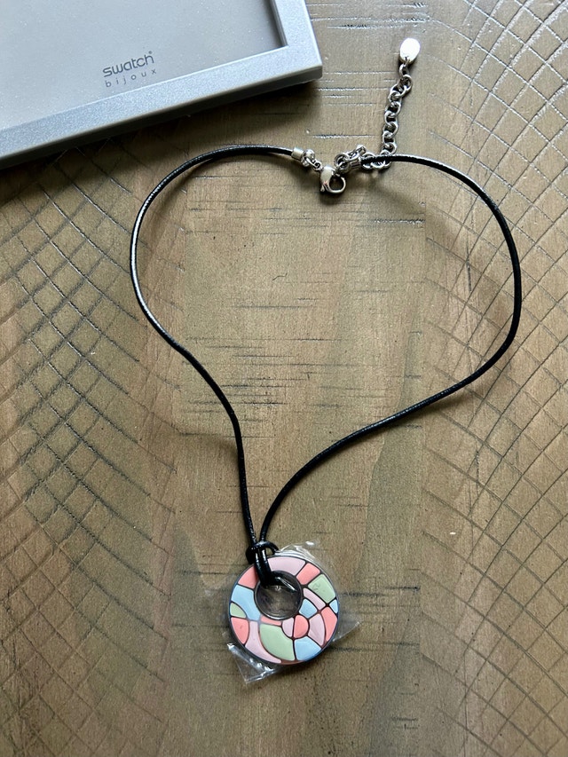 Swatch Bijoux ‘Shades of Pink’ Necklace - photo 3