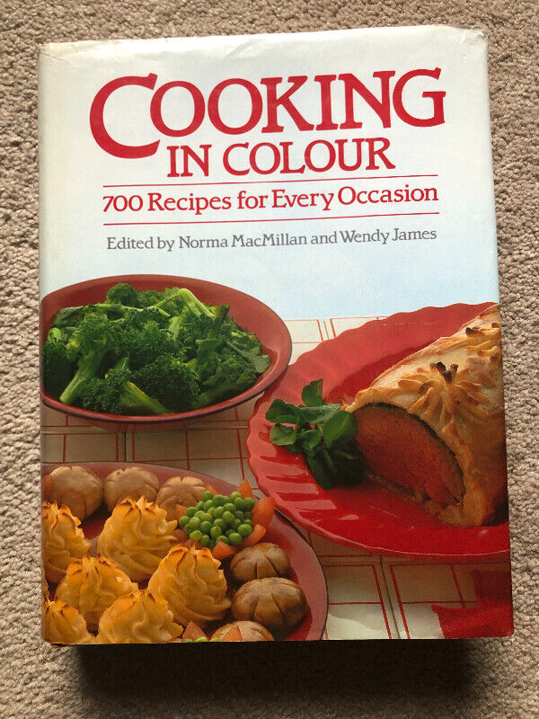 Vintage Cooking In Colour: 700 Recipes, 1982
