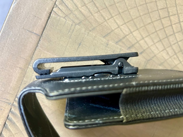 BlackBerry Swivel Holster, never used (Brampton) - photo 4