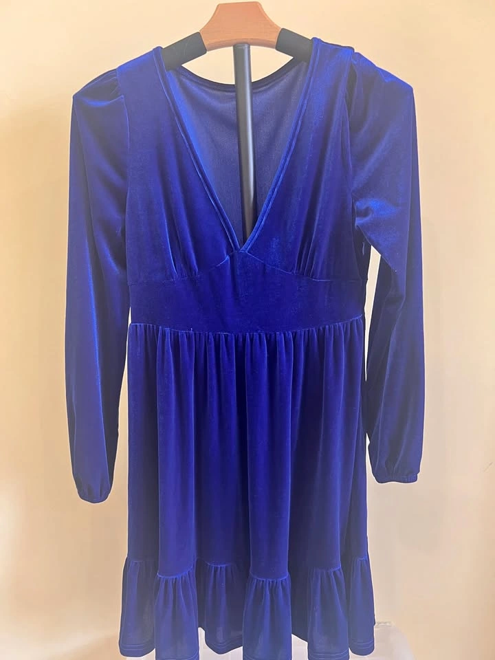 Blue velvet Halara party dress