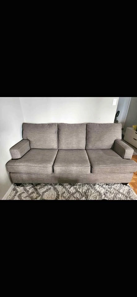 2 Couches - Full Size & Identical - Pick Up ASAP