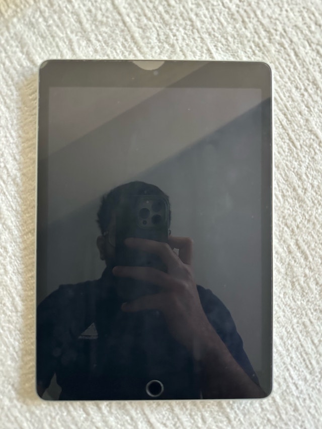 iPad 9th Gen Perfect Condition - photo 3