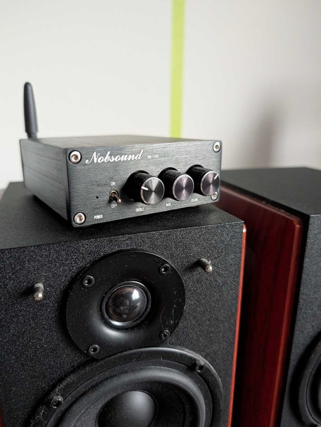Edifier P17 Speakers & Bluetooth AMP $150 - photo 4