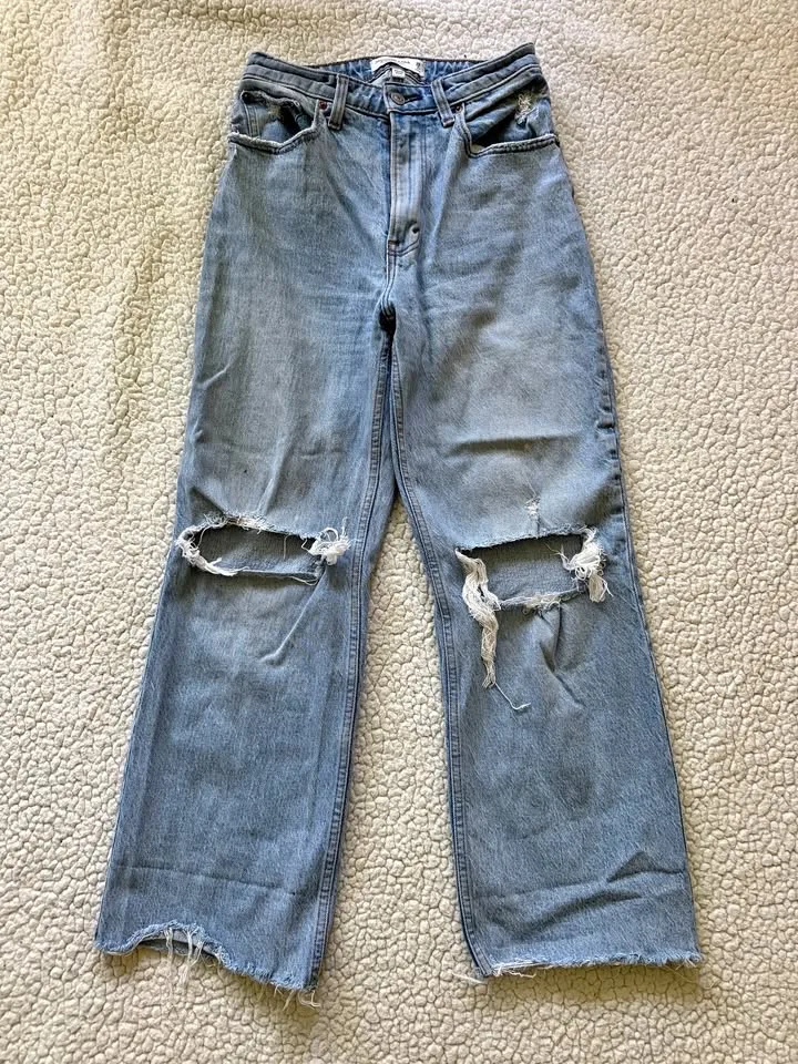 Abercrombie Curve Love Jeans - Women's Size 26s thumbnail