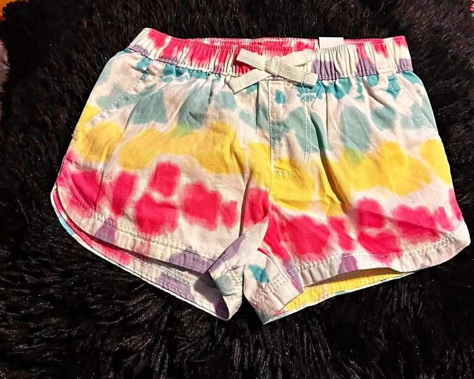 GIRLS SHORTS SIZE:18-24 MONTHS PRICE:$6