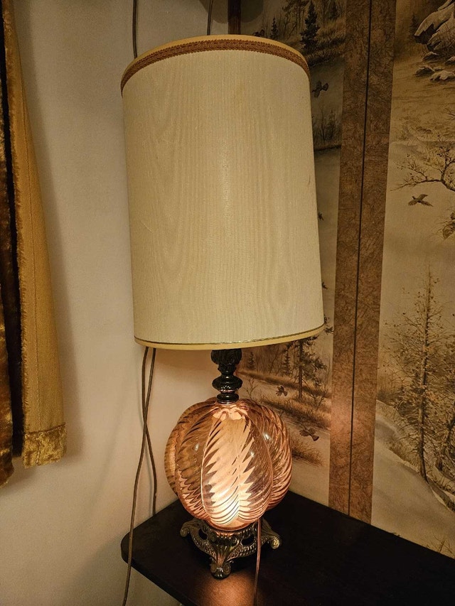 Antique lamp with 3 settings - photo 2