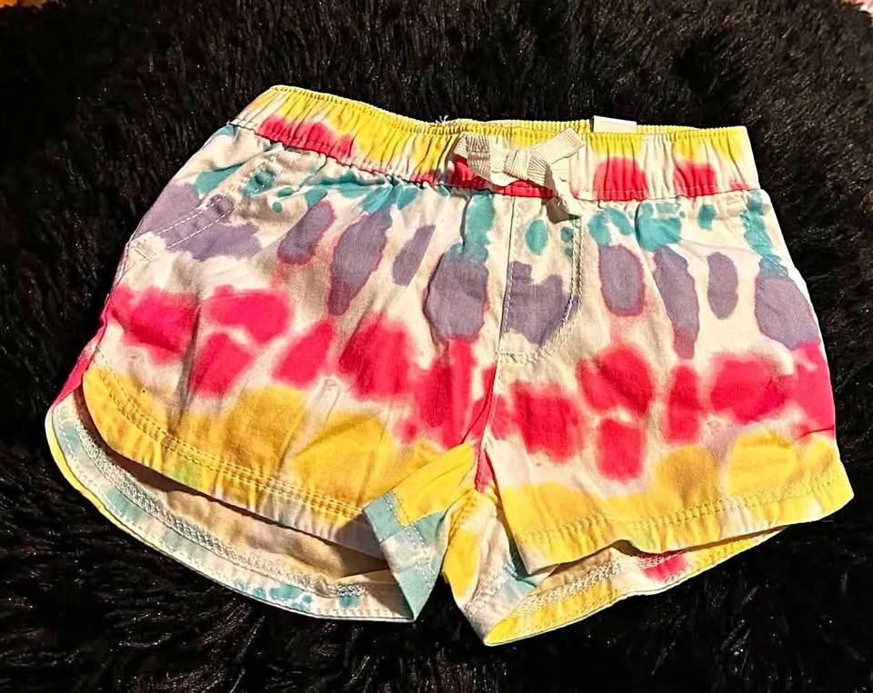GIRLS SHORTS SIZE:18-24 MONTHS PRICE;$6