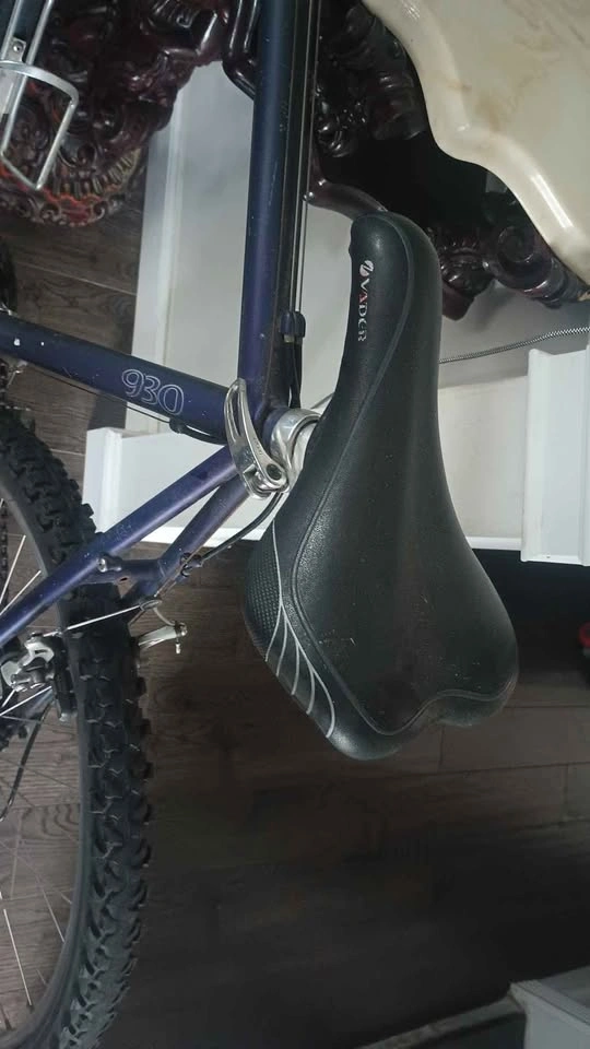 Trek 930 Singletrack Mountain Bike - photo 2