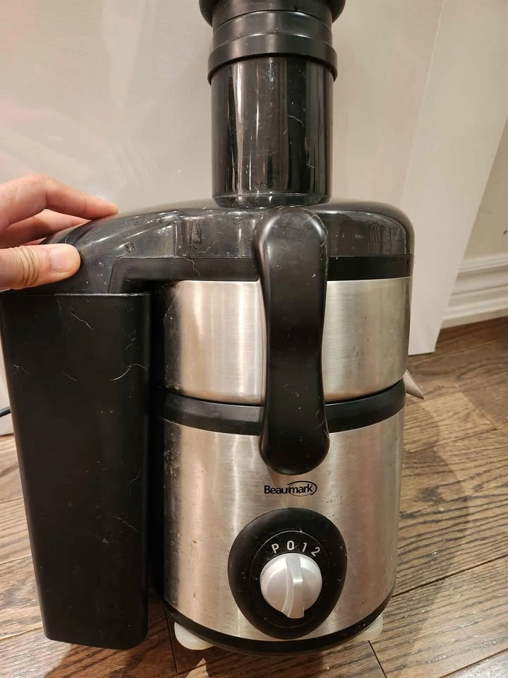 Beaumark Fruit Extractor Juice Maker 🥕 - photo 2