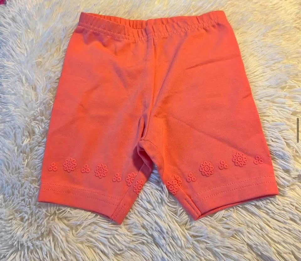 GIRLS BIKERS SHORTS SIZE: 12 MONTHS PRICE:$7