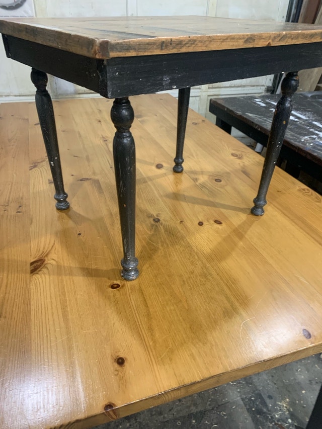Farm House End Table - photo 2