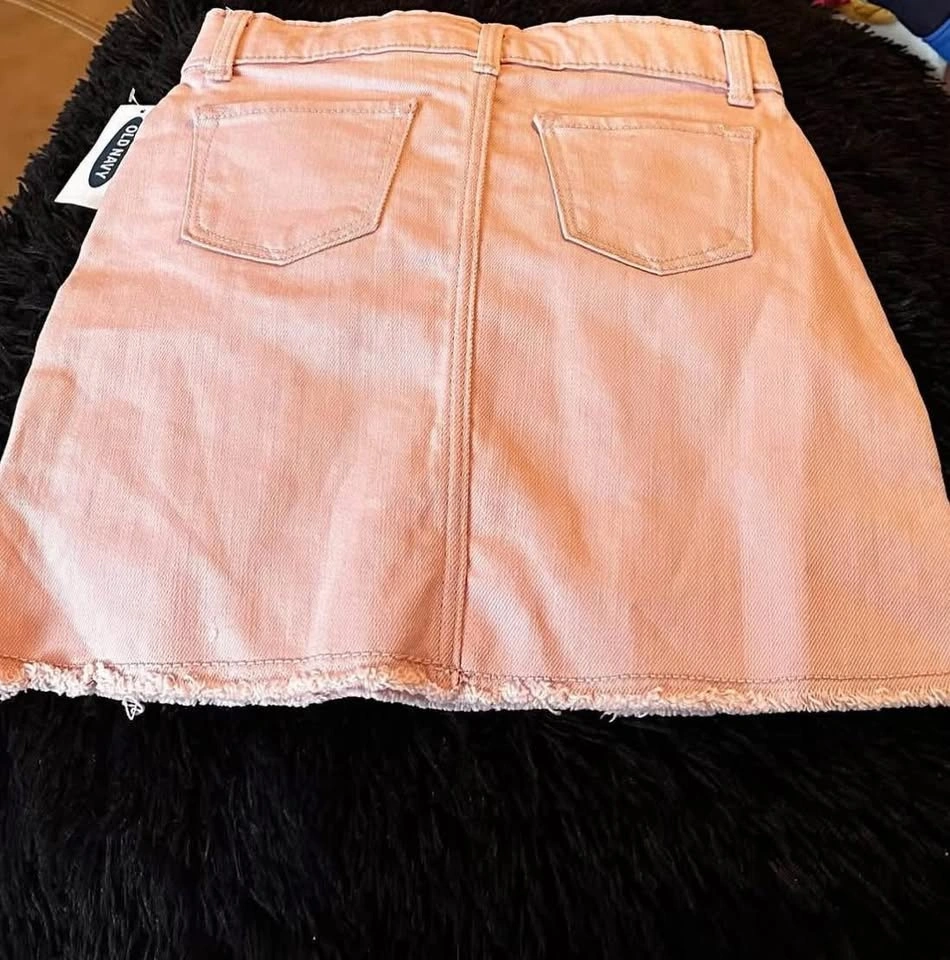 GIRLS SKIRT SIZE:5T PRICE:$10 - photo 2