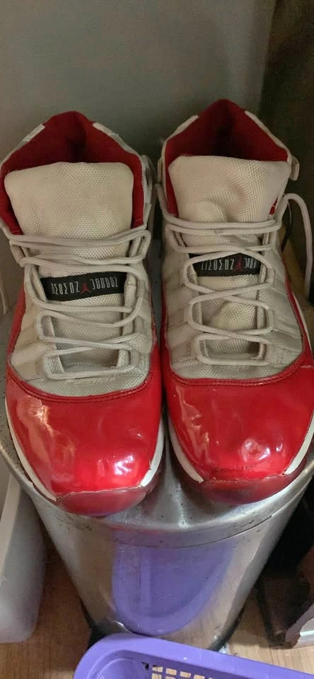 Air Jordan 11 Red Retro Sneakers