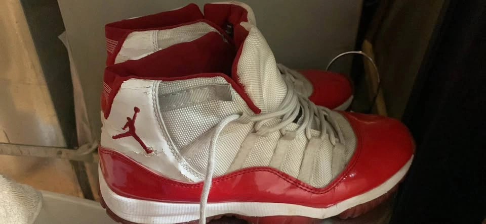 Air Jordan 11 Red Retro Sneakers - photo 4