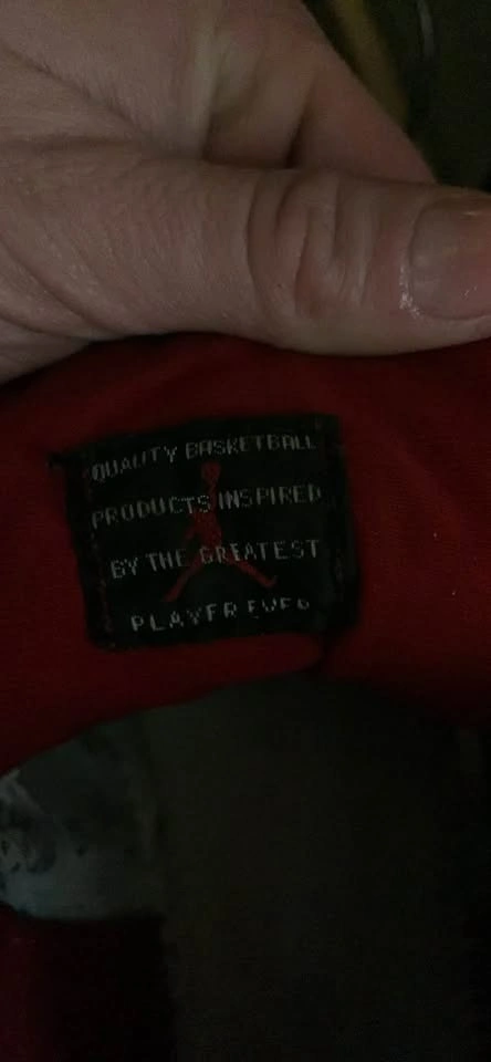 Air Jordan 11 Red Retro Sneakers - photo 5