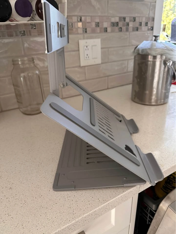 Adjustable laptop stand - photo 3