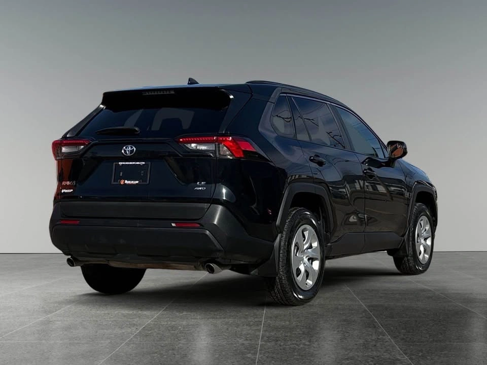2021 Toyota RAV4 LE AWD - photo 2