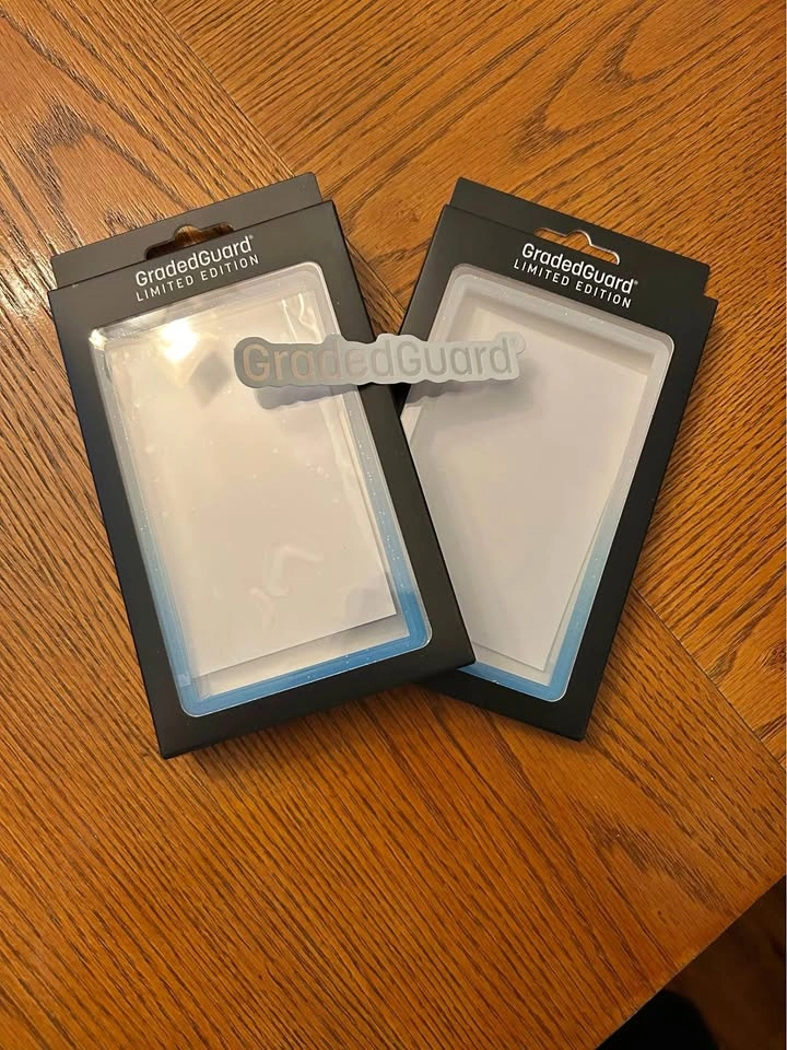 GradedGuard Snowfall x2, Confetti x2, Glitter x2 Lot