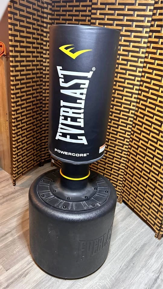 Everlast Powercore Free Standing Heavy Bag - NEED GONE ASAP