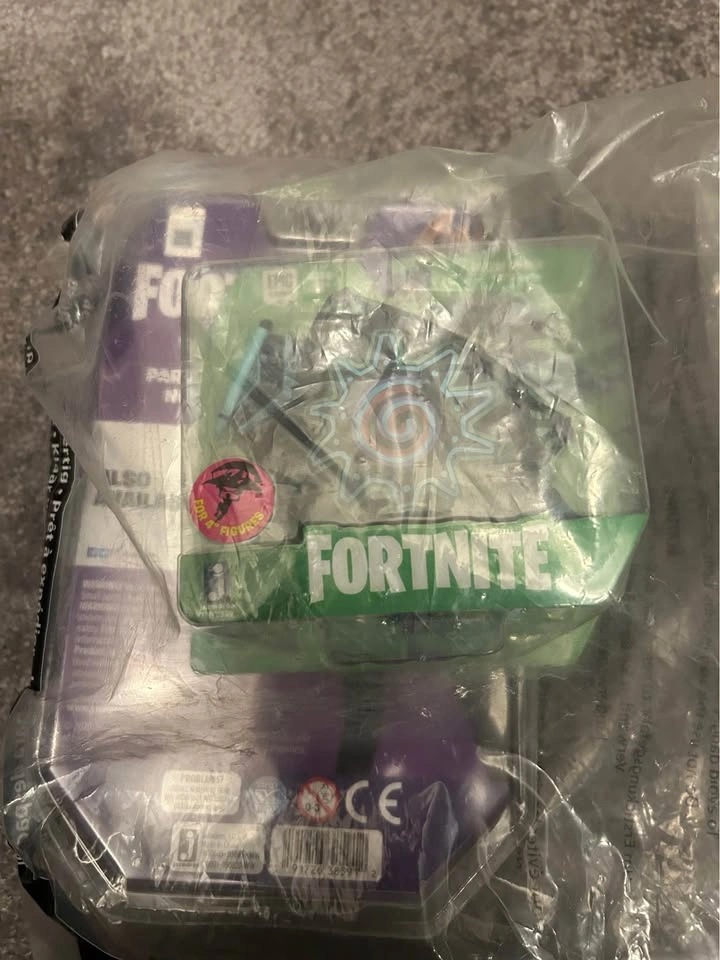 🥕 Fortnite Action Figures - photo 4