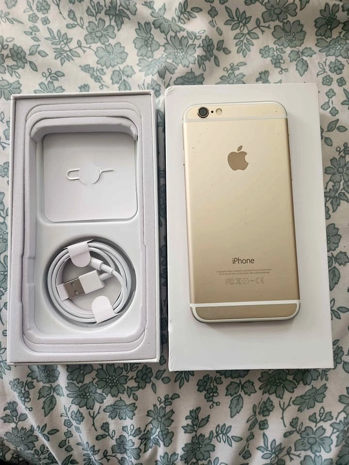 iPhone 6 64gb gold used, mint condition