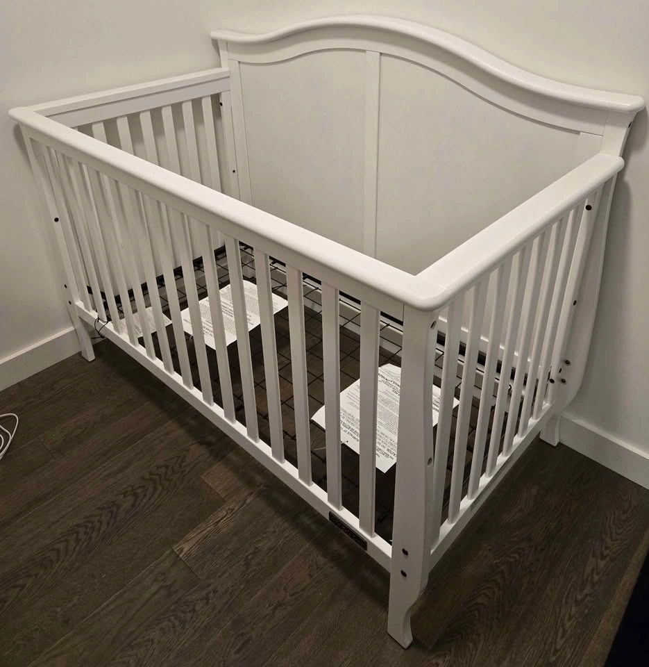 Child Craft Camden 4-in-1 Convertible Crib w/ Mattress & sheet 🥕 - photo 5