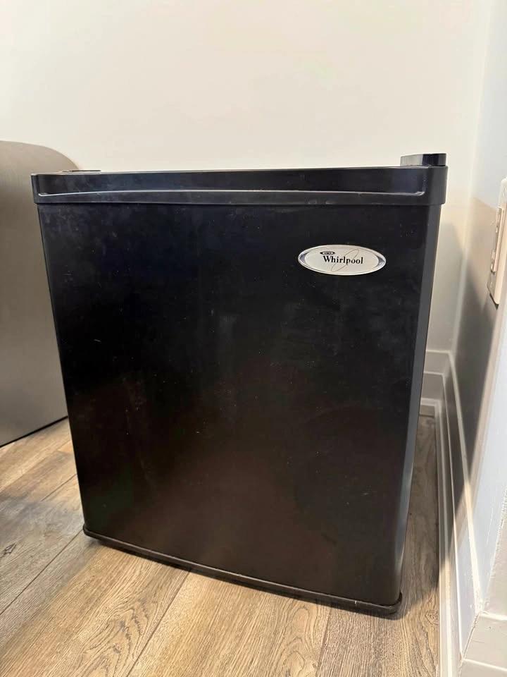 Whirlpool Mini Fridge
