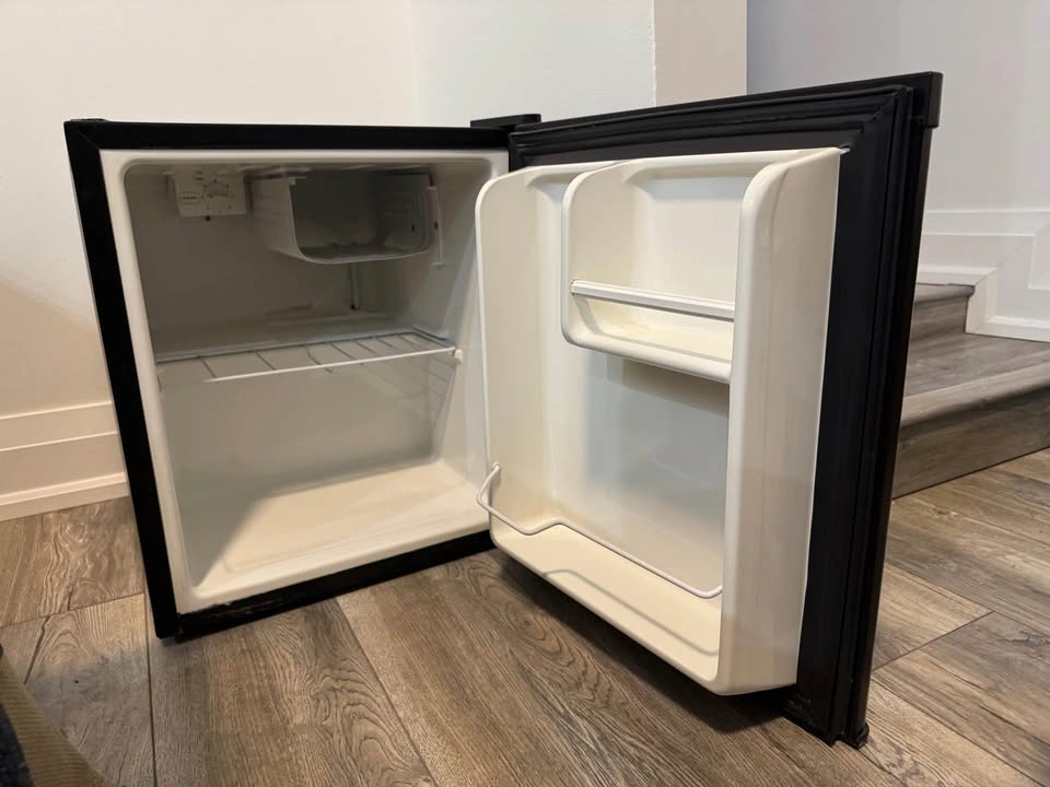 Whirlpool Mini Fridge - photo 2