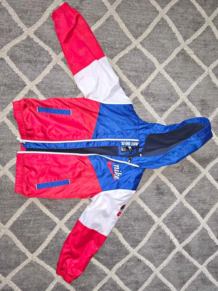 Nike Fleece Lined Windbreaker W Hood Kids Size 6-7