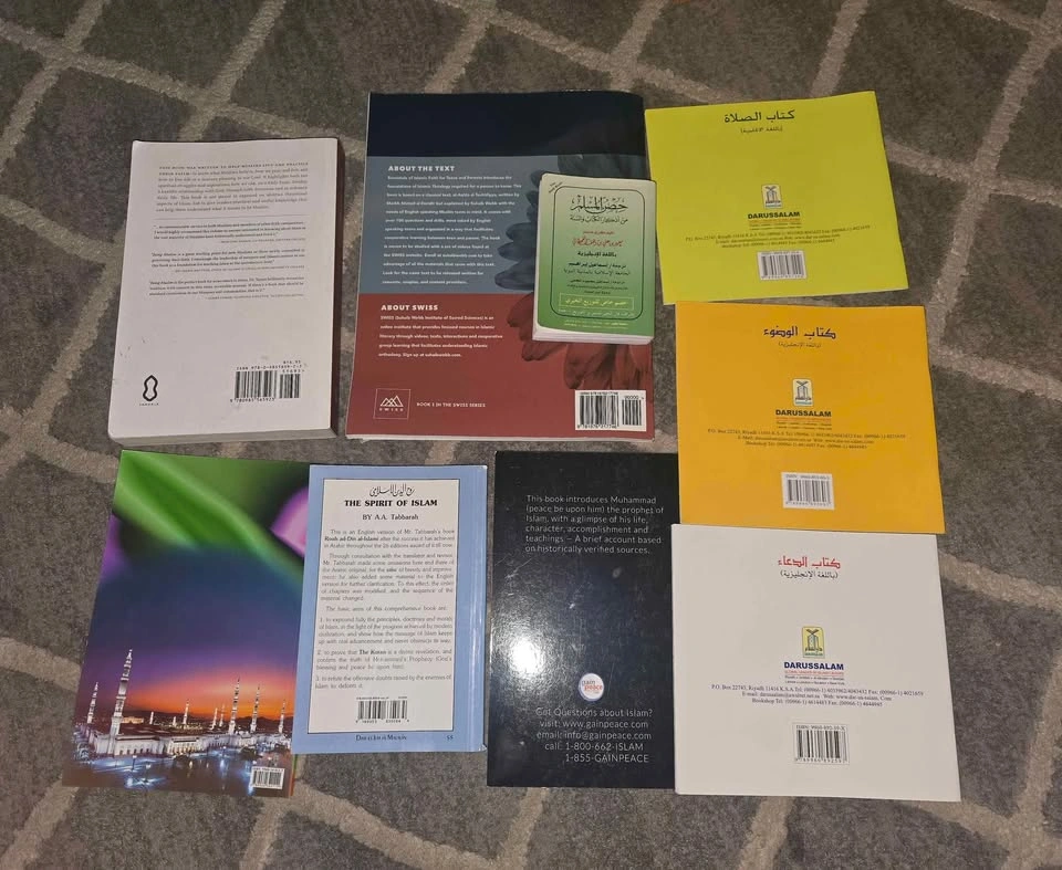 Muslim Islamic Variety of Books - photo 2